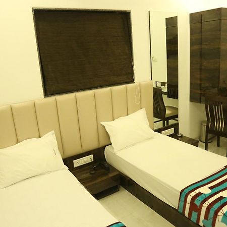 Hotel Magnum Airport T-2 孟买 外观 照片