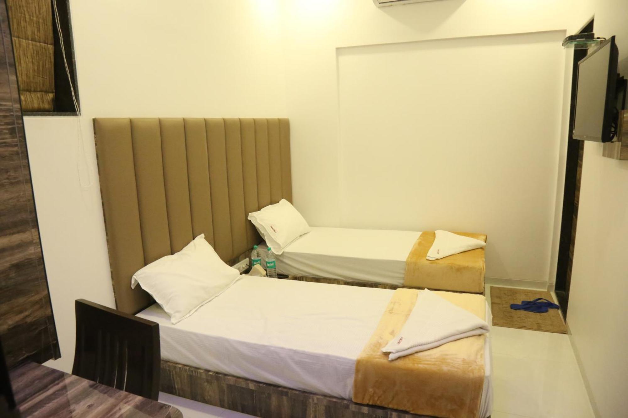 Hotel Magnum Airport T-2 孟买 外观 照片