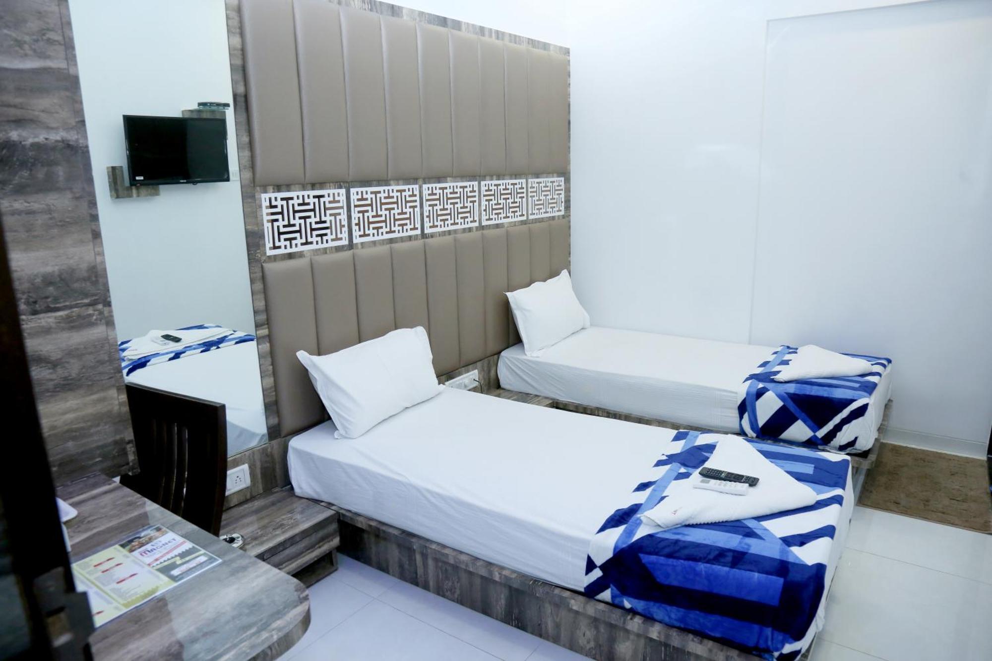 Hotel Magnum Airport T-2 孟买 外观 照片