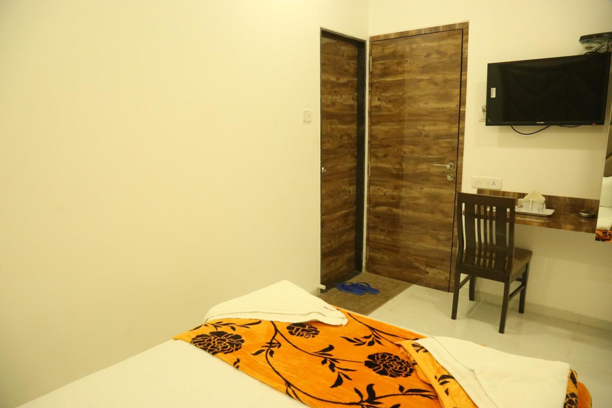 Hotel Magnum Airport T-2 孟买 外观 照片