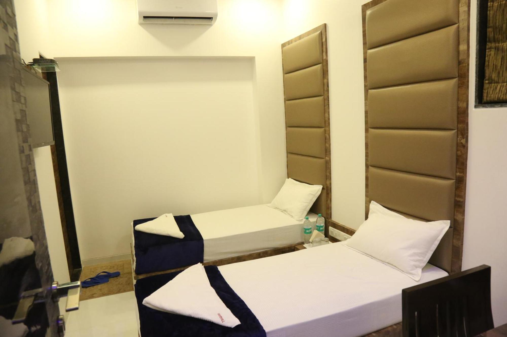 Hotel Magnum Airport T-2 孟买 外观 照片